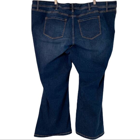 Torrid Women's Jeans High Rise Dark Wash Luxe Slim Boot Cut Plus Size 28XS - Picture 4 of 9